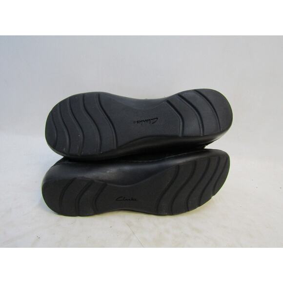 Clarks Womens Sz 6.5 M Black Suede Zip Ankle Fashion Boots Bootie - Picture 9 of 11